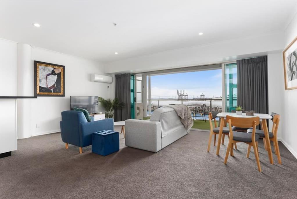 Newly Refurbished Waterfront Apartment! 3320 오클랜드 외부 사진
